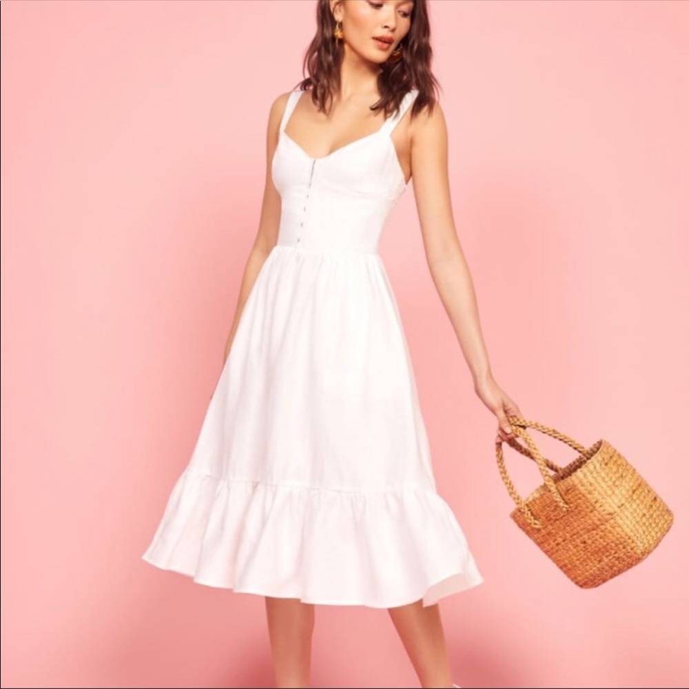 NWOT ✨✨ OFFERS WELCOME ✨✨ Reformation Dolci Dress